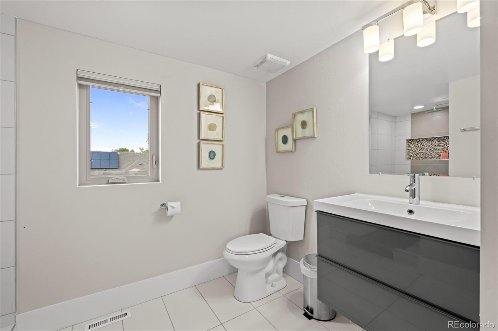 2523 N Humboldt Street