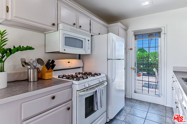 1881 S Araby Dr Unit: 15
