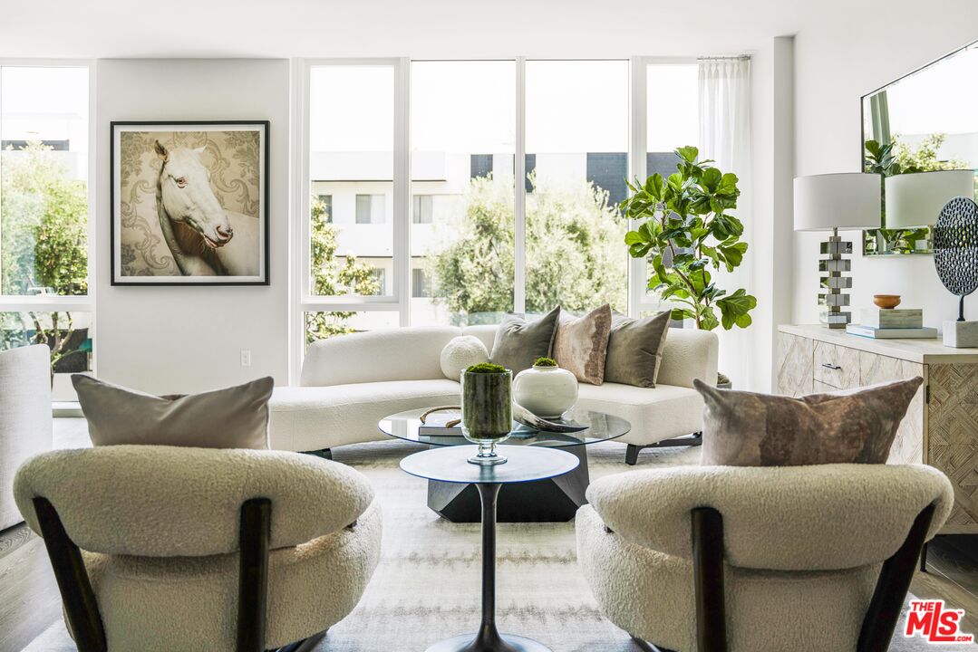 9000 W 3rd St Unit: 209
