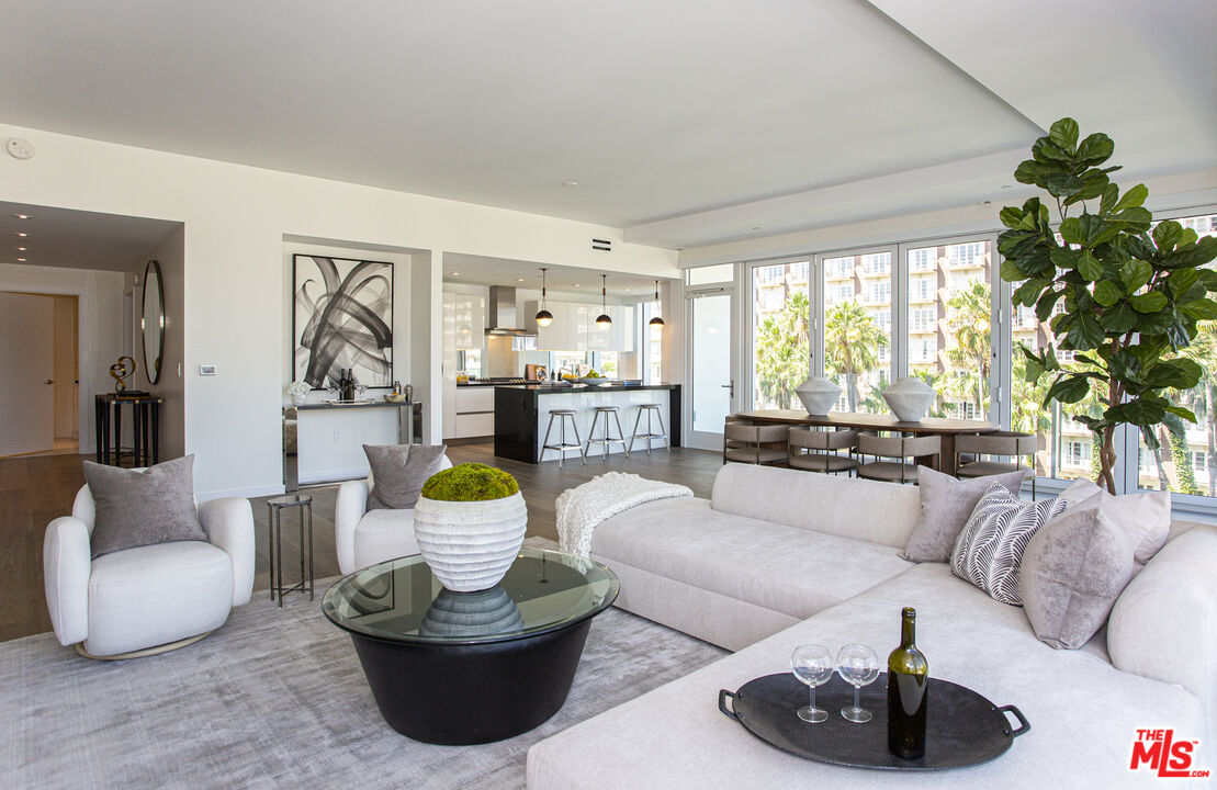 9000 W 3rd St Unit: 601