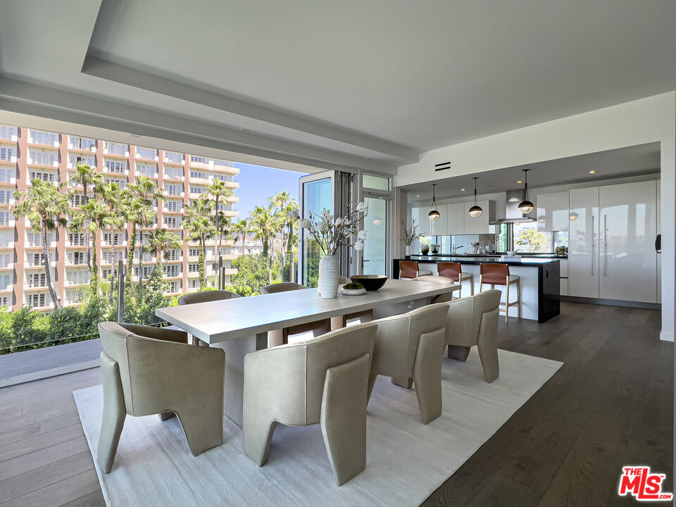 9000 W 3rd St Unit: 604