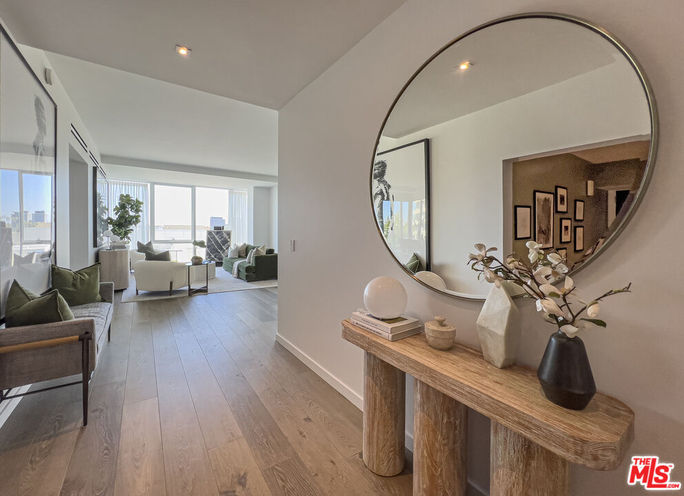 9000 W 3rd St Unit: 604