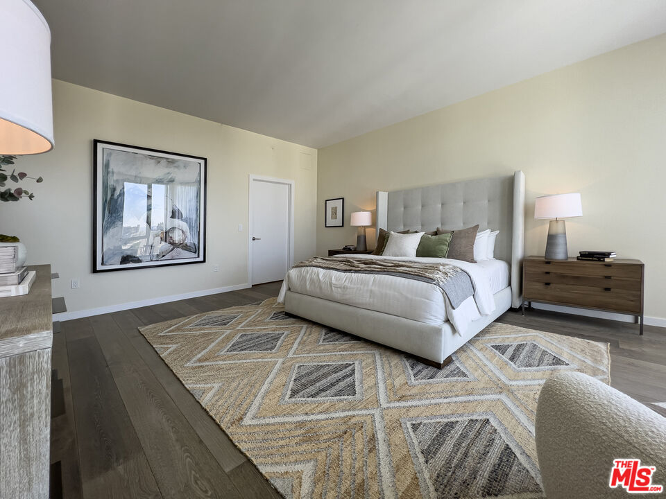 9000 W 3rd St Unit: 604