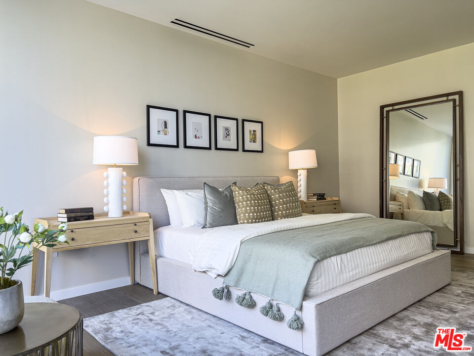9000 W 3rd St Unit: 604