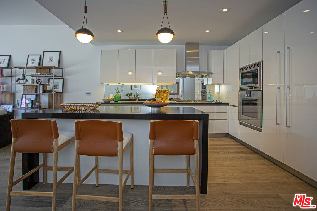 9000 W 3rd St Unit: 103