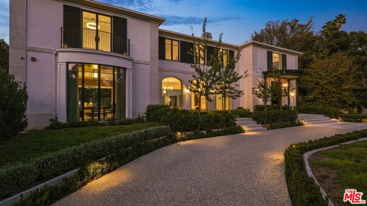 1000 Laurel Way