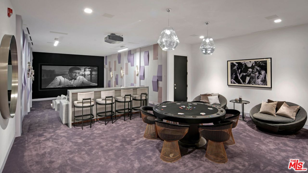 1000 Laurel Way
