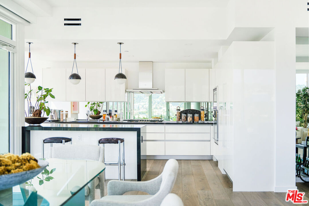 9000 W 3rd St Unit: 403