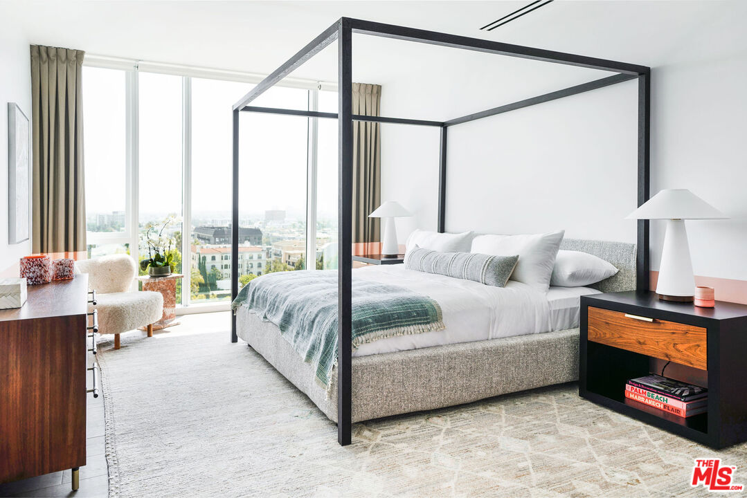 9000 W 3rd St Unit: 403