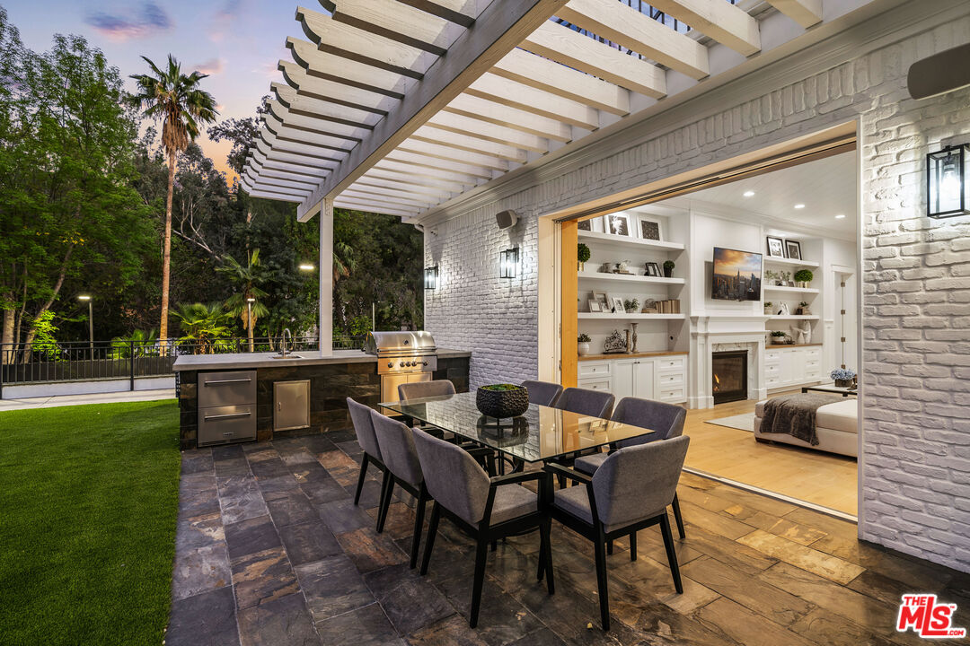 4453 Balboa Ave