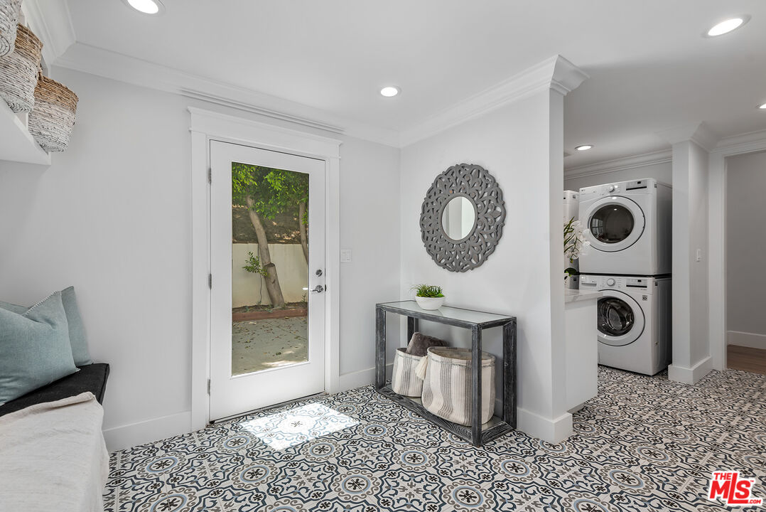 4453 Balboa Ave
