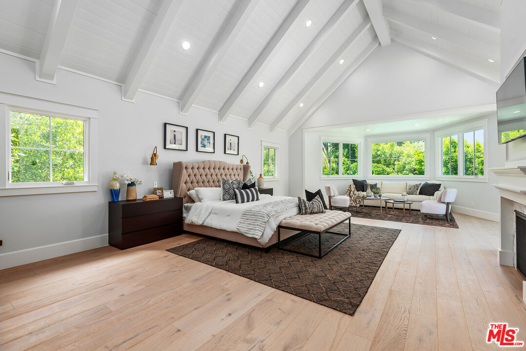 4453 Balboa Ave