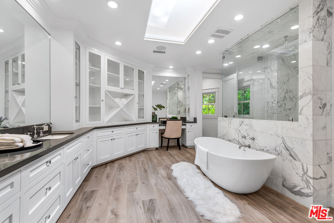 4453 Balboa Ave