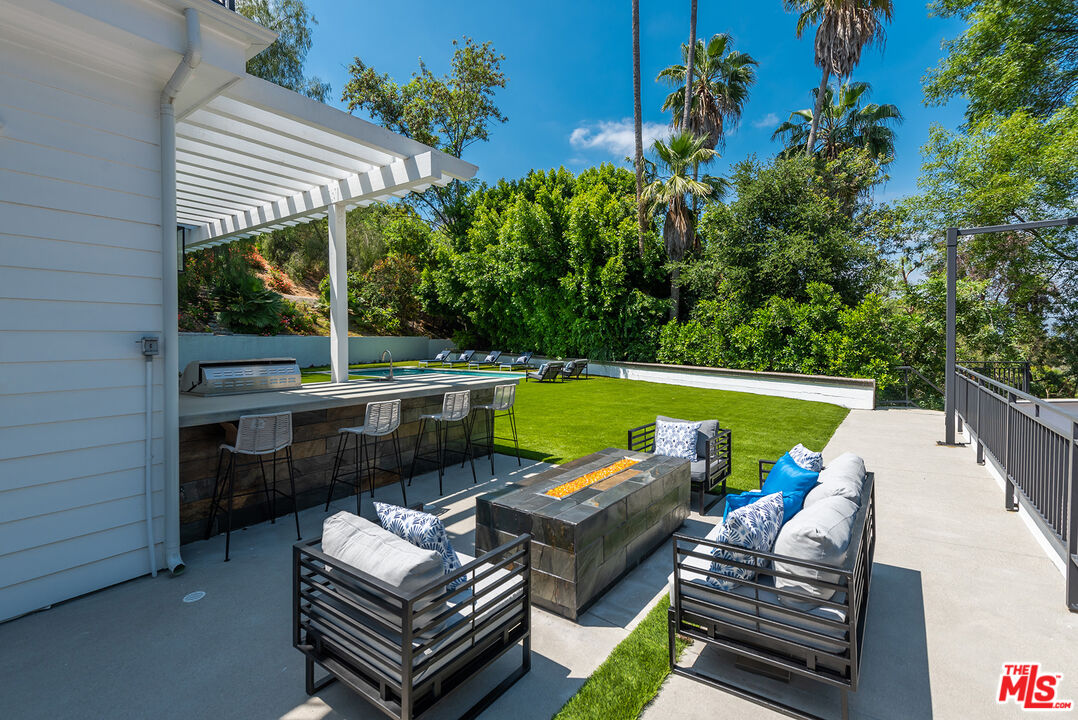 4453 Balboa Ave