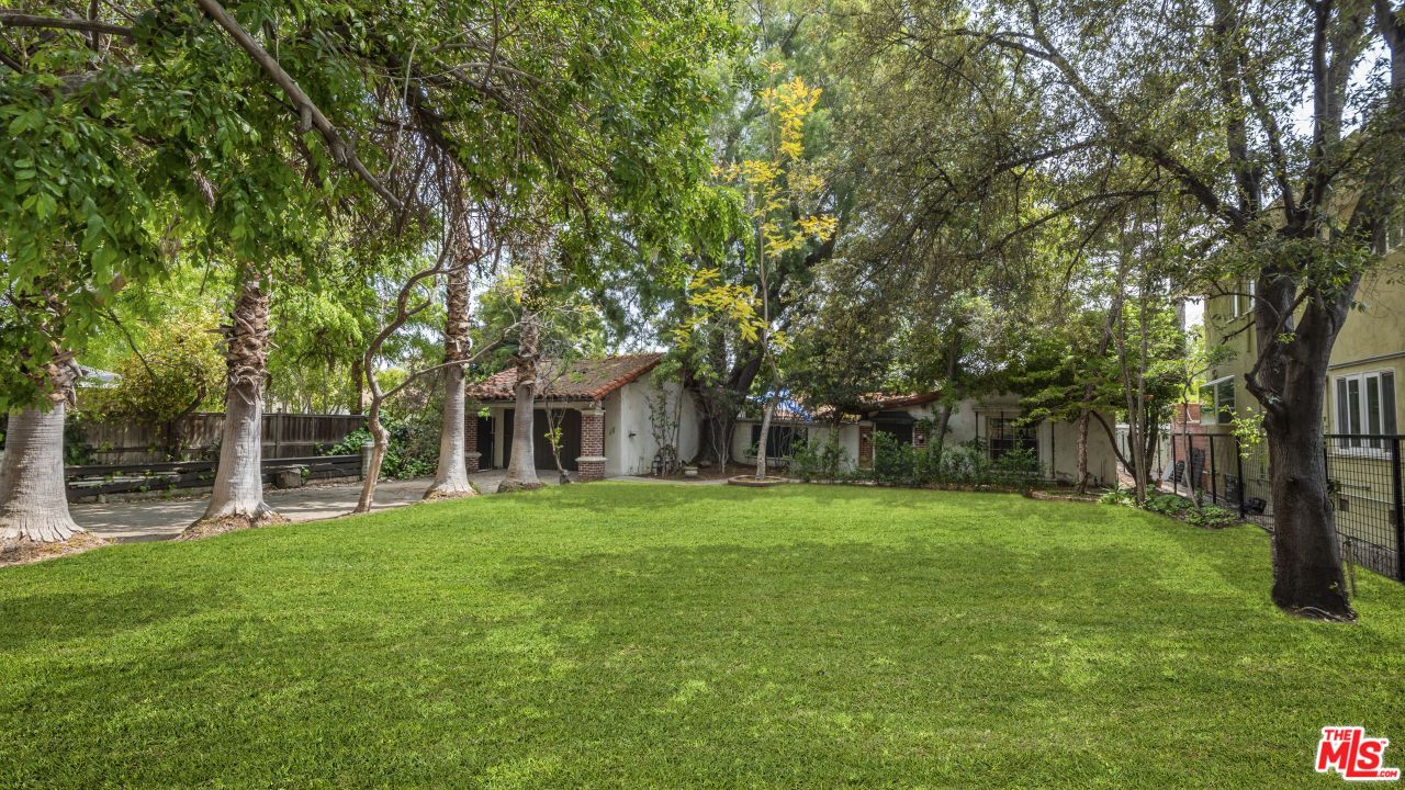 12018 Sarah St