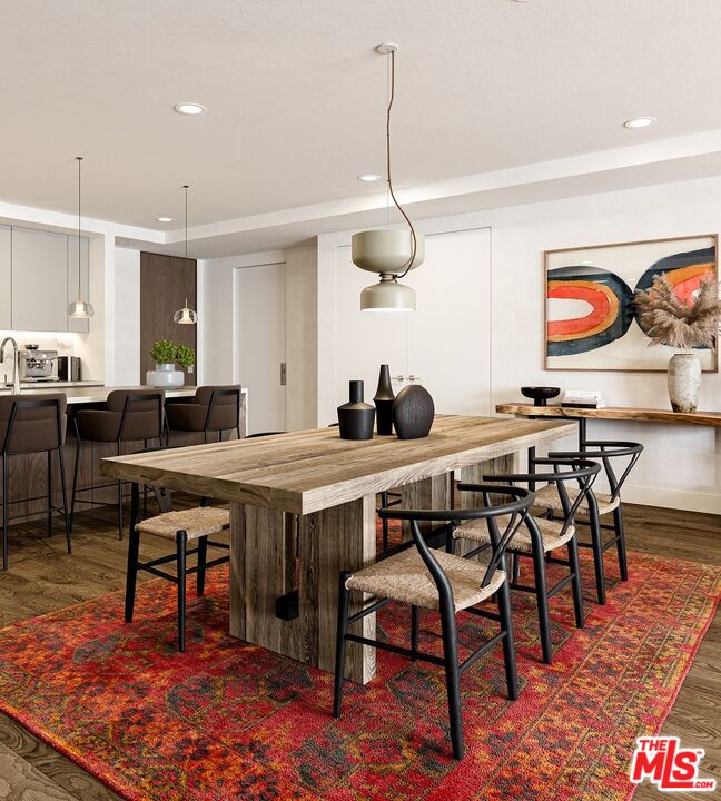 725 N Croft Ave Unit: 305
