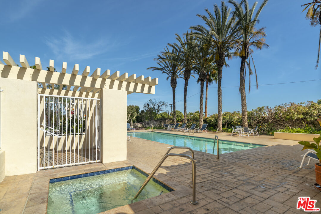 6475 Zuma View Pl Unit: 129