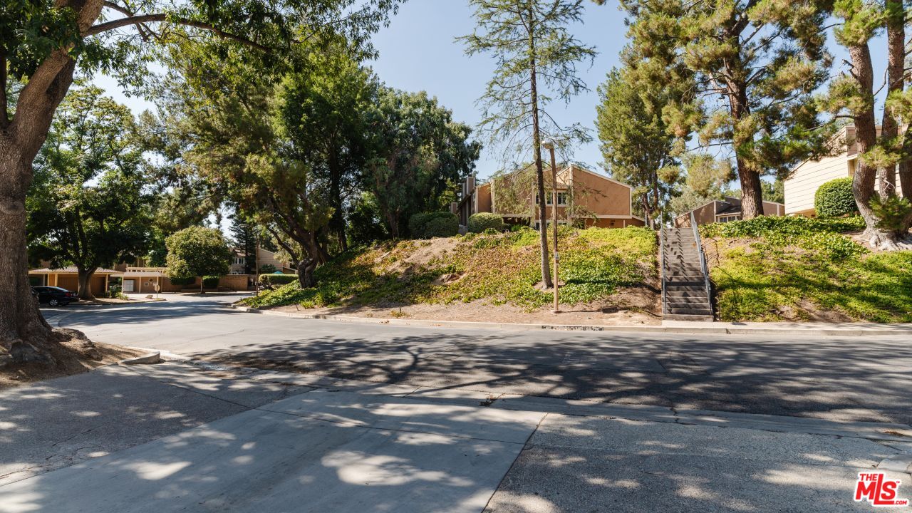 18158 Andrea Cir Unit: 3
