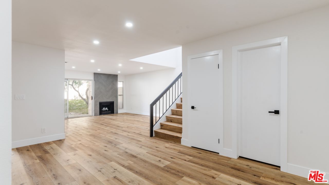 18158 Andrea Cir Unit: 3