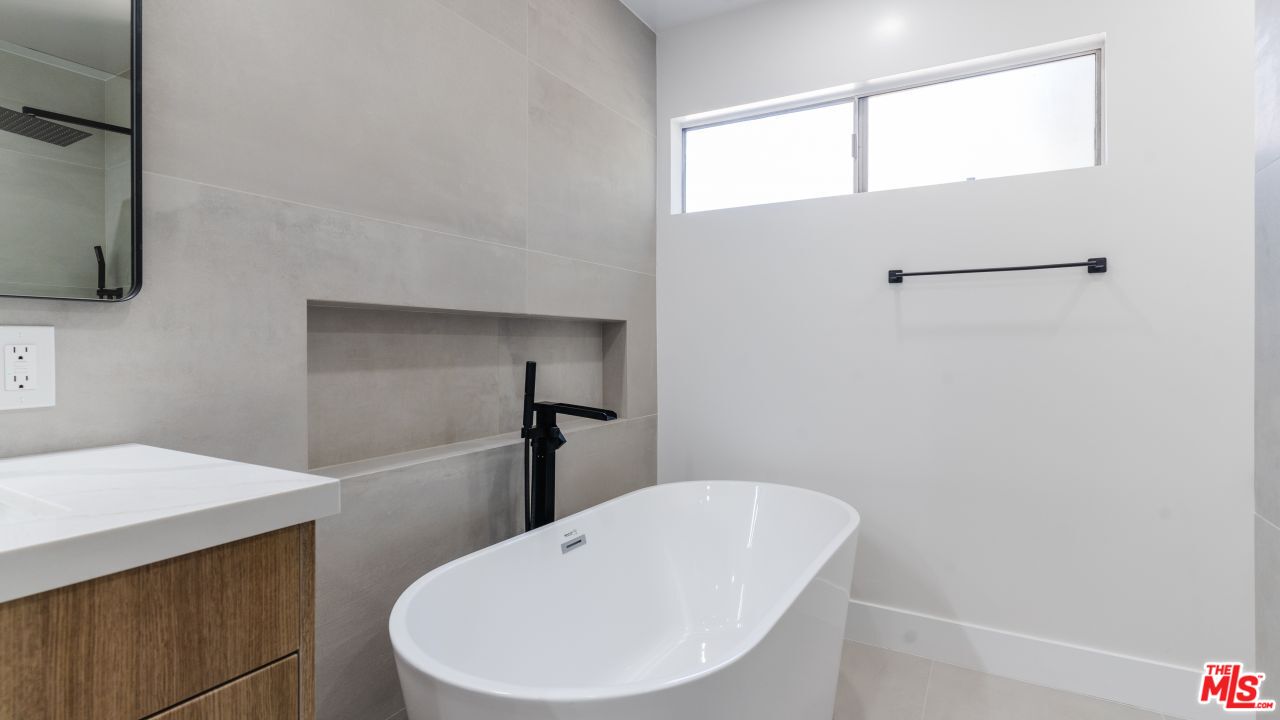 18158 Andrea Cir Unit: 3