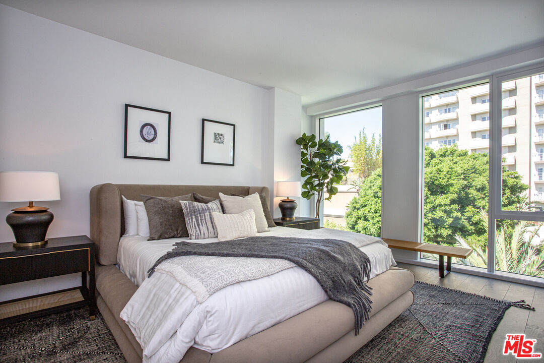 9000 W 3rd St Unit: 405