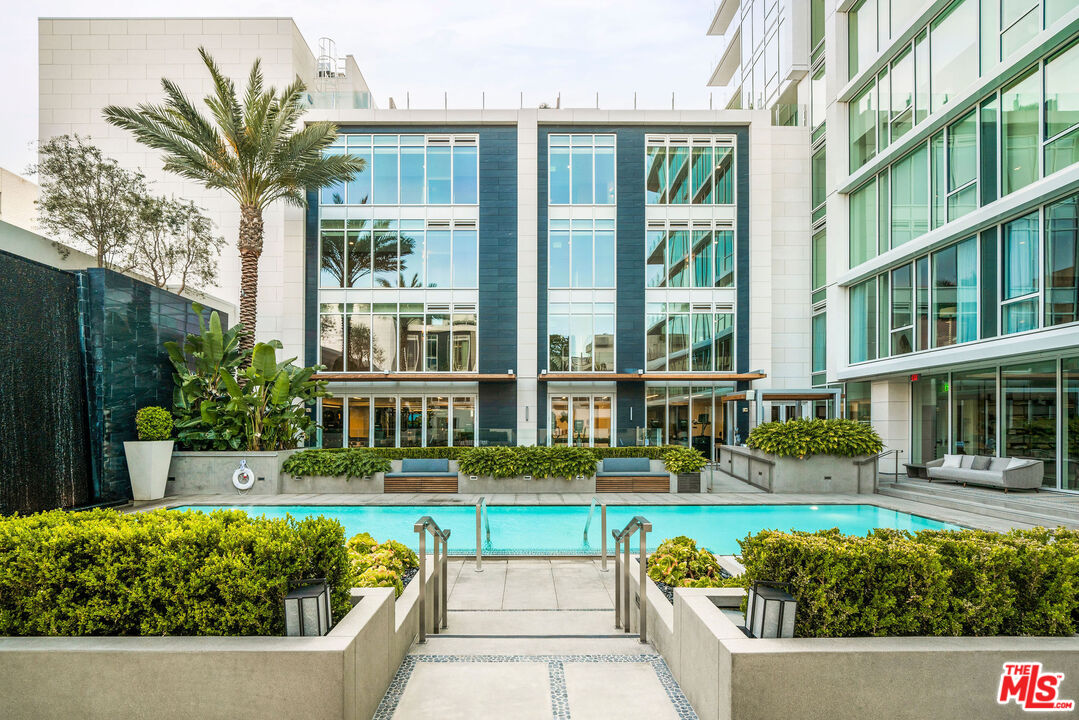 9000 W 3rd St Unit: 405