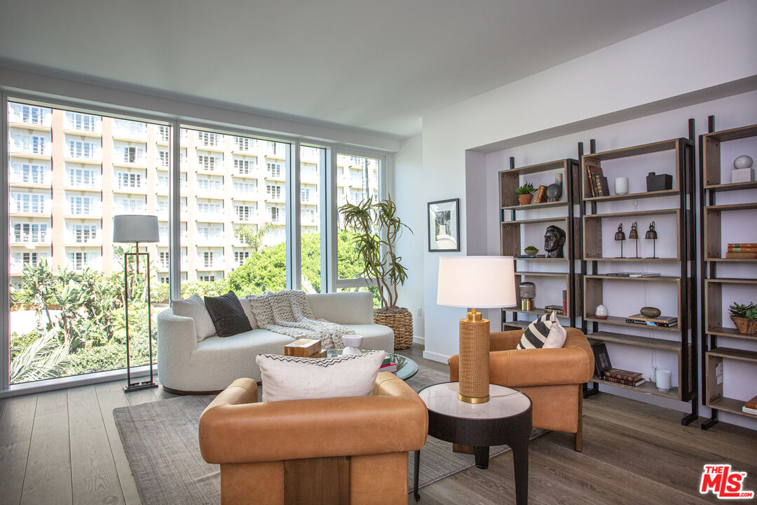 9000 W 3rd St Unit: 405