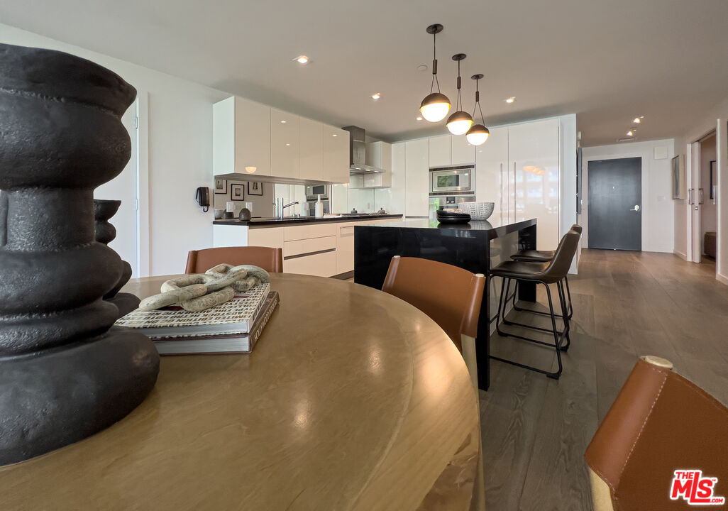 9000 W 3rd St Unit: 405