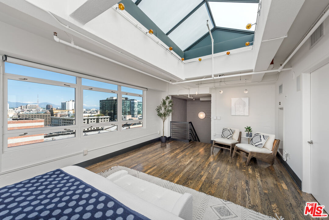 849 S Broadway Unit: 1210