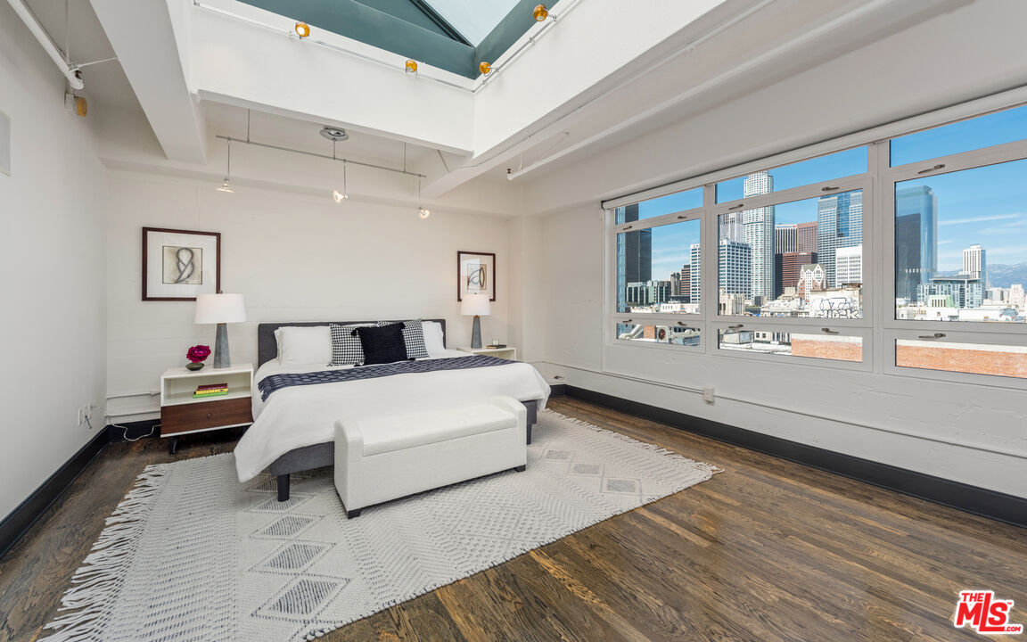 849 S Broadway Unit: 1210
