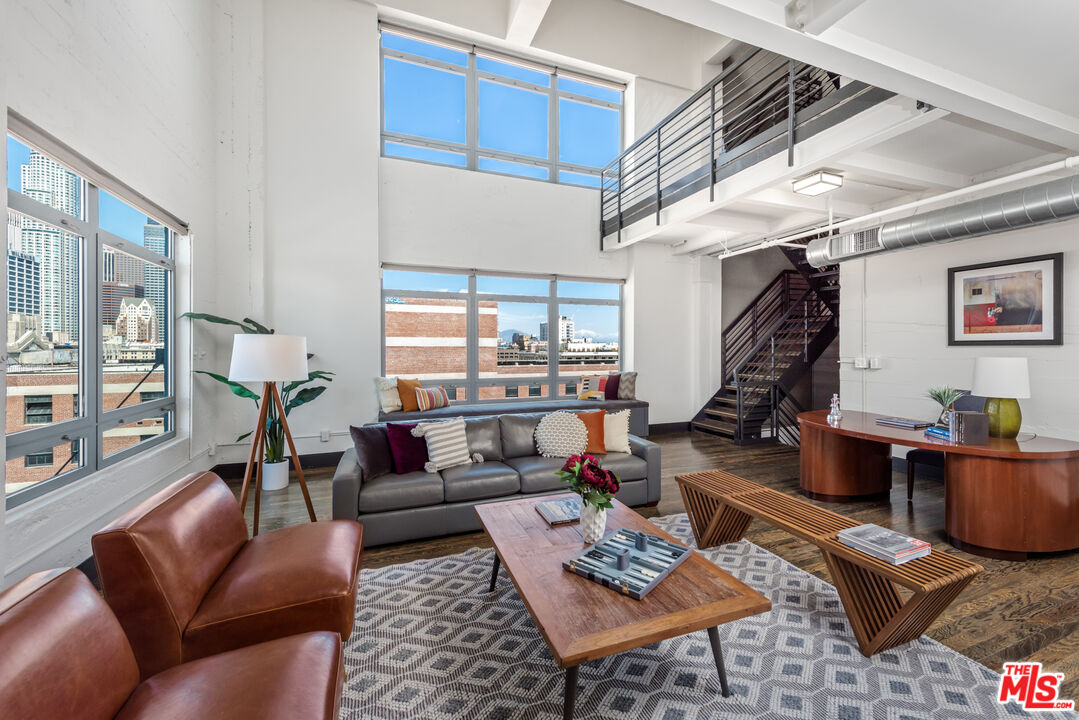 849 S Broadway Unit: 1210