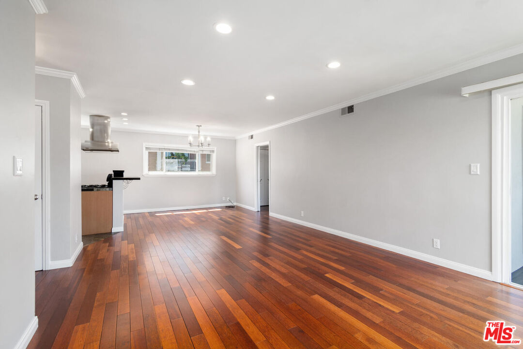 3749 Lockland Dr Unit: Apt D