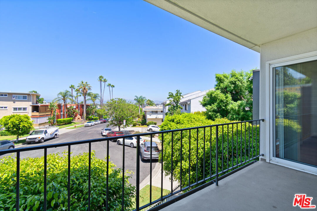 3749 Lockland Dr Unit: Apt D