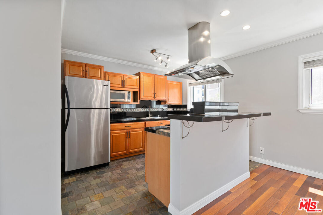 3749 Lockland Dr Unit: Apt D