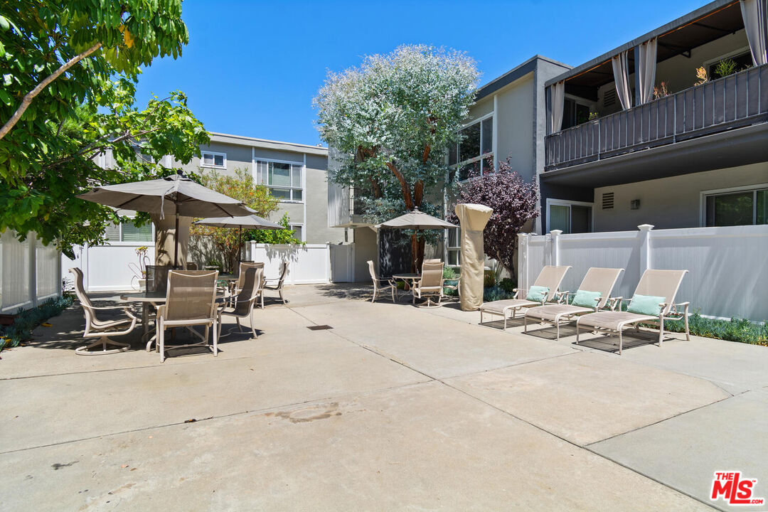 3749 Lockland Dr Unit: Apt D