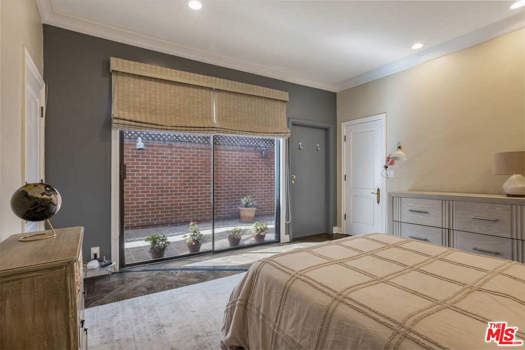 403 N Palm Dr Unit: 1