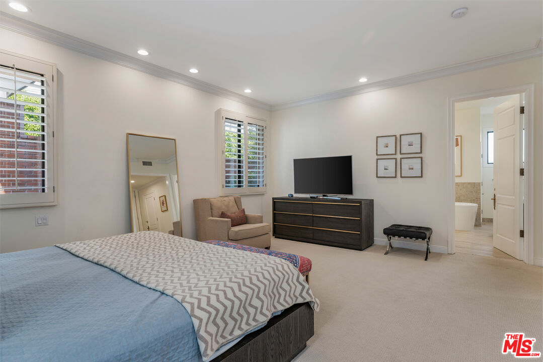 403 N Palm Dr Unit: 1
