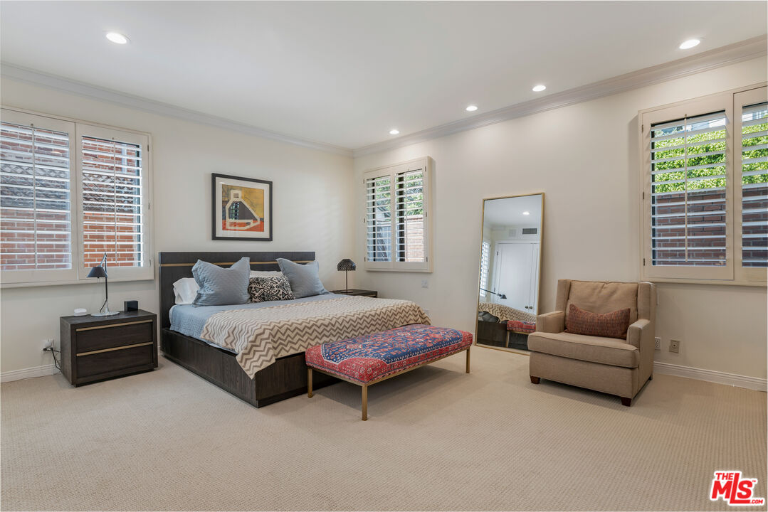 403 N Palm Dr Unit: 1