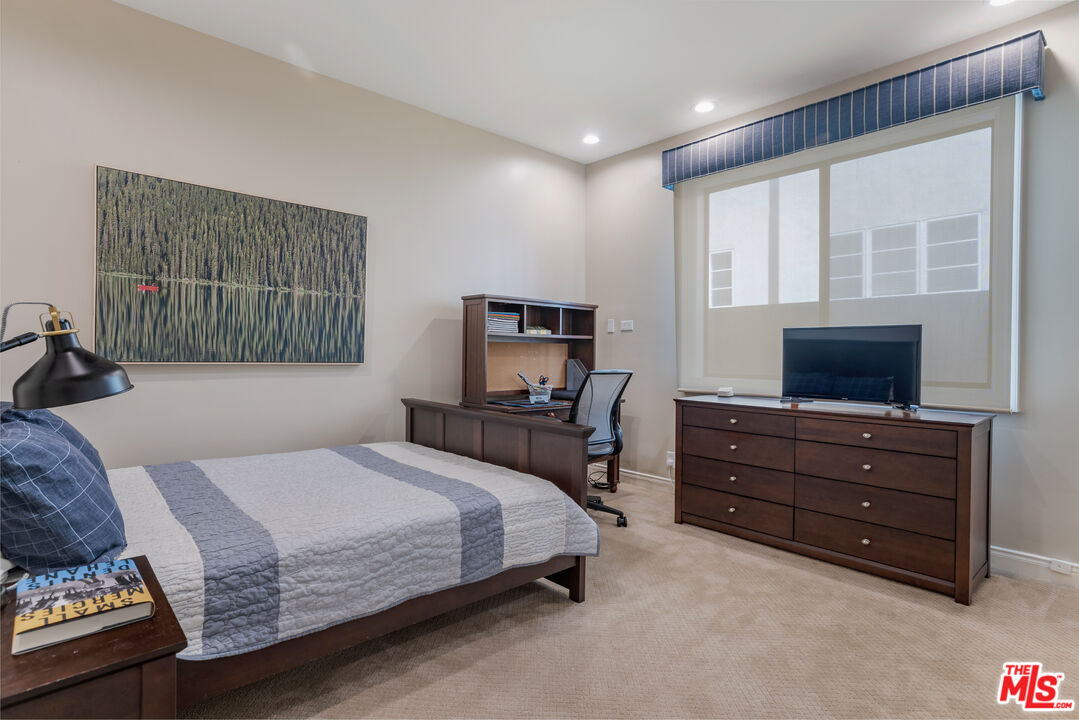 403 N Palm Dr Unit: 1