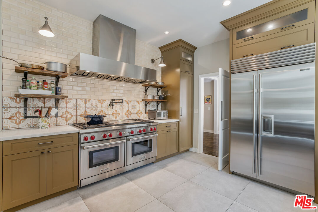403 N Palm Dr Unit: 1