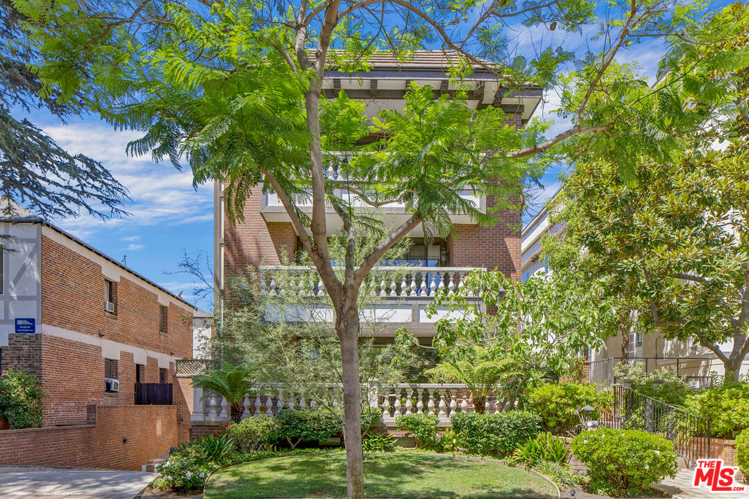 403 N Palm Dr Unit: 1