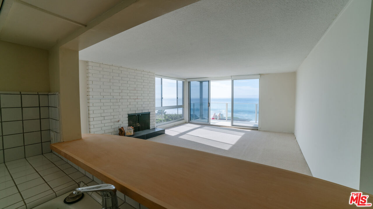 22548 Pacific Coast Hwy Unit: 201