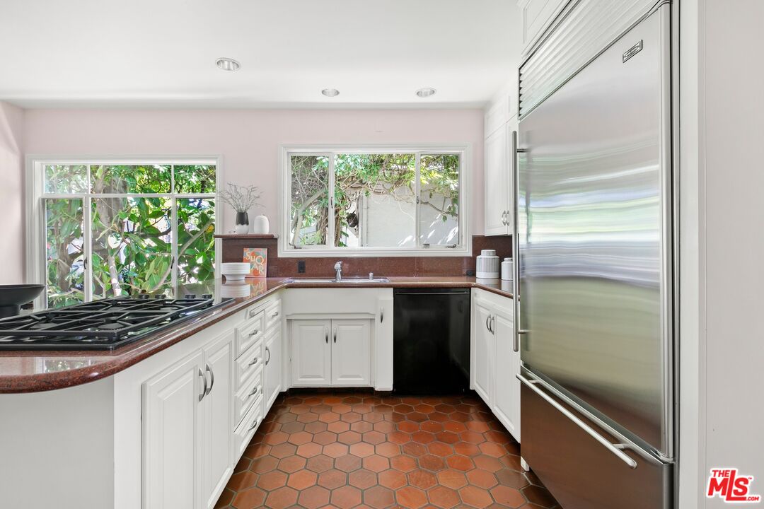 308 Oceano Dr