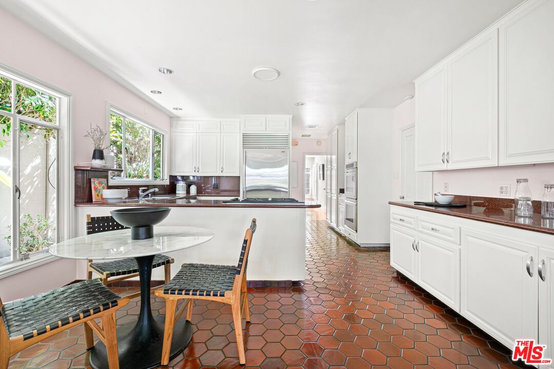 308 Oceano Dr