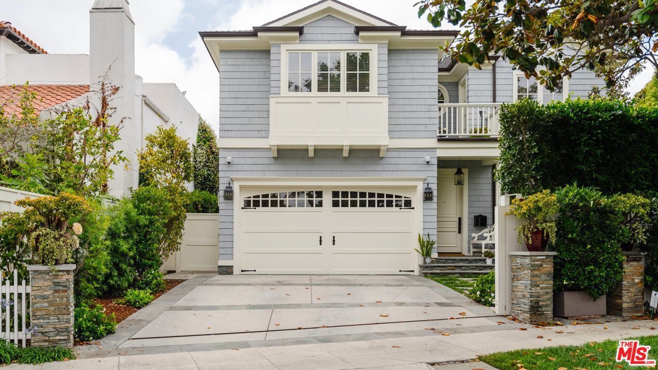 321 S GRETNA GREEN WAY