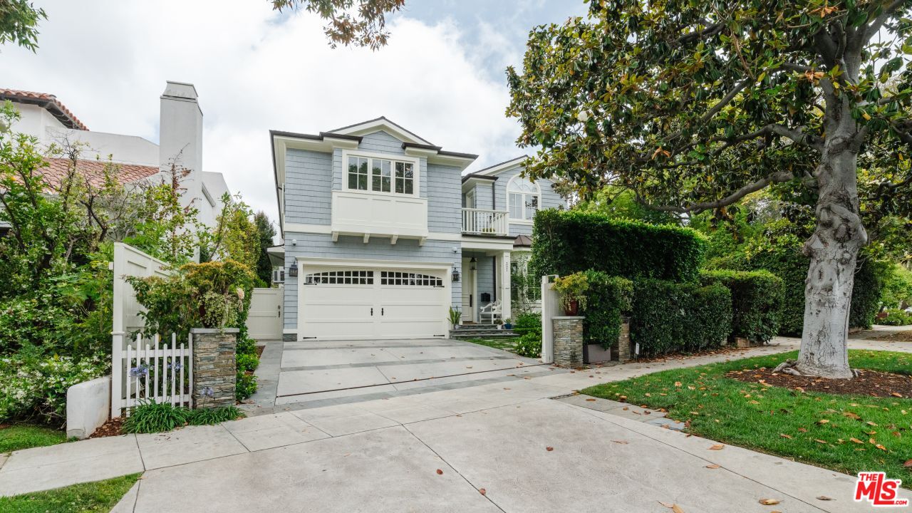 321 S GRETNA GREEN WAY