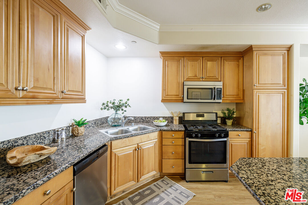 1437 Lomita Blvd Unit: 318