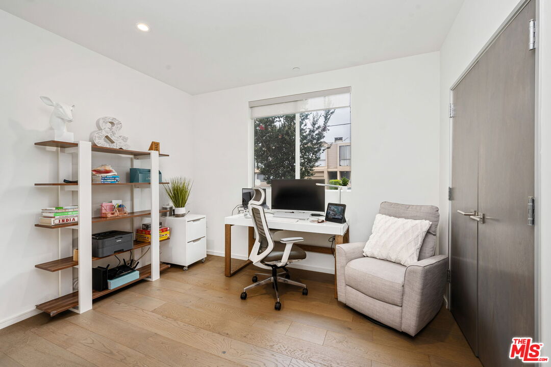 11764 Idaho Ave Unit: 102
