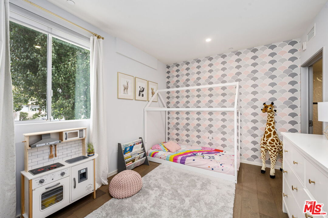 11764 Idaho Ave Unit: 102