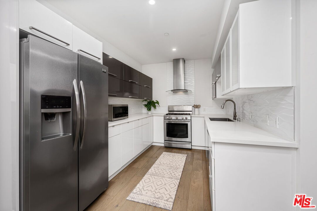 11764 Idaho Ave Unit: 102